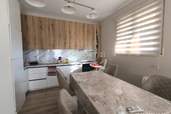 Shtepi me qera Apartament ne Tirane, 2+1, Mobilimi E mobiluar, Pagesa 500  Euro.