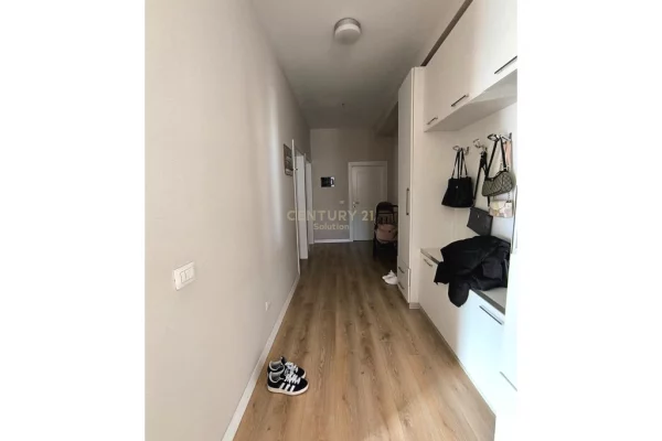 Shtepi me qera Apartament ne Tirane, 2+1, Mobilimi E mobiluar, Pagesa 500  Euro.