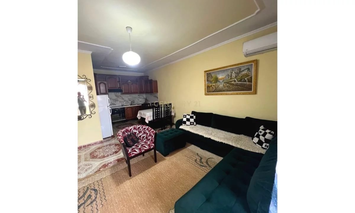 Shtepi ne shitje Apartament ne Tirane, 2+1, Mobilimi E mobiluar, Pagesa 169,000  Euro.