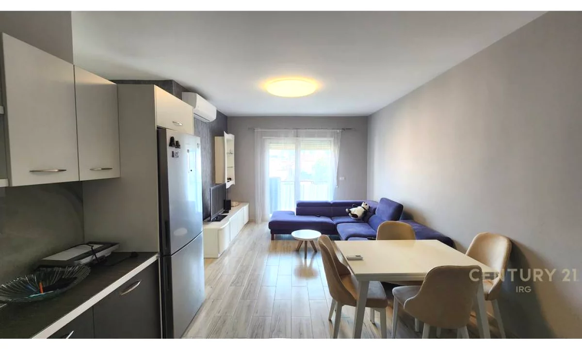 Shtepi ne shitje Apartament ne Tirane, 2+1, Mobilimi E mobiluar, Pagesa 220,000  Euro.
