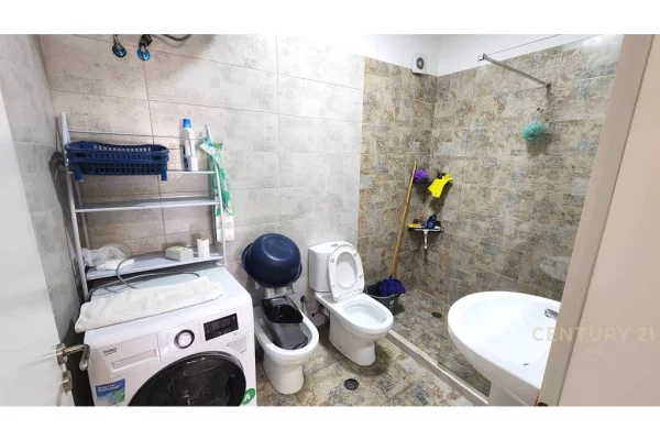 Shtepi ne shitje Apartament ne Tirane, 2+1, Mobilimi E mobiluar, Pagesa 220,000  Euro.