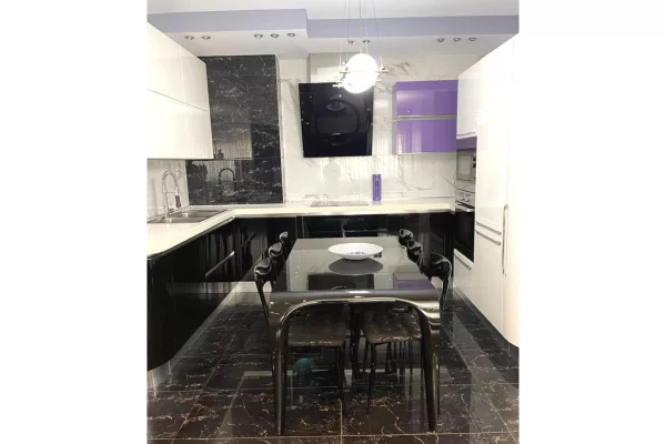 Shtepi me qera Apartament ne Tirane, 3+1, Mobilimi E mobiluar, Pagesa 1,350  Euro.