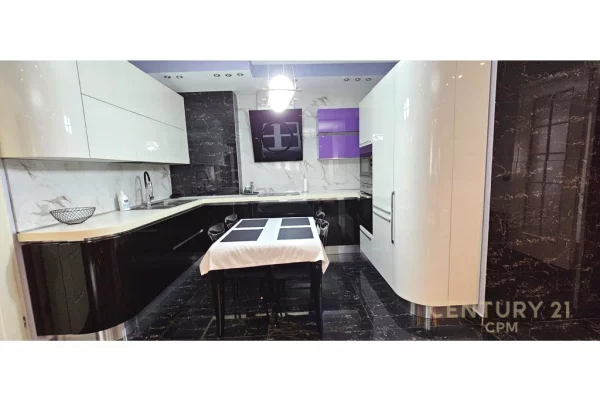 Shtepi me qera Apartament ne Tirane, 3+1, Mobilimi E mobiluar, Pagesa 1,350  Euro.