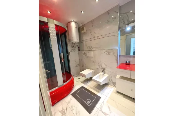 Shtepi me qera Apartament ne Tirane, 3+1, Mobilimi E mobiluar, Pagesa 1,350  Euro.