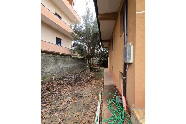 Shtepi me qera Shtepi Private ne Tirane, 2+1, Mobilimi E mobiluar, Pagesa 850  Euro.