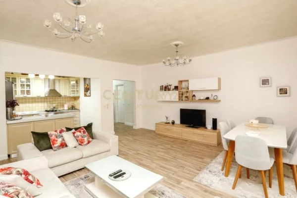 Shtepi me qera Apartament ne Tirane, 3+1, Mobilimi E mobiluar, Pagesa 1,200  Euro.