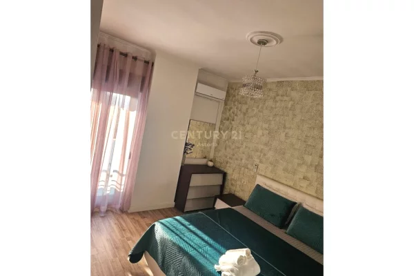 Shtepi me qera Apartament ne Tirane, 3+1, Mobilimi E mobiluar, Pagesa 1,200  Euro.