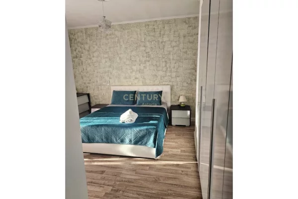 Shtepi me qera Apartament ne Tirane, 3+1, Mobilimi E mobiluar, Pagesa 1,200  Euro.