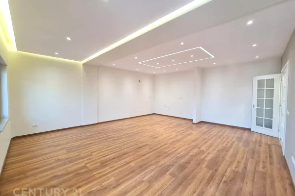 Shtepi ne shitje 3+1 ne Tirane - 398,000 Euro