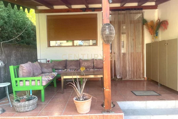 Shtepi ne shitje 1+1 ne Tirane - 270,000 Euro