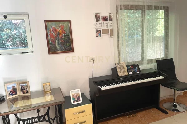 Private house for sale in Tirana 1+1, Furnished