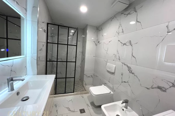 Shtepi me qera Duplex(shtepi me 2 kate) ne Tirane, 2+1, Mobilimi E mobiluar, Pagesa 625  Euro.