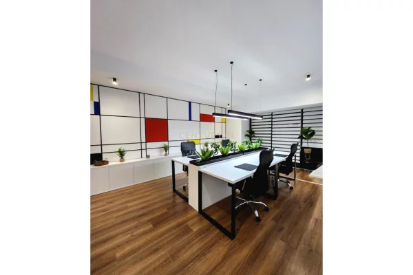 Zyre 1+1 Me Qira ne Square 21, Tirane - 1000Euro | 65 m2