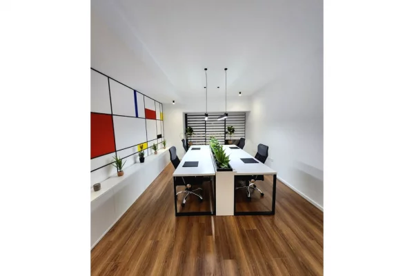 Zyre 1+1 Me Qira ne Square 21, Tirane - 1000Euro | 65 m2