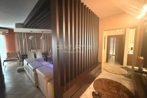 Shtepi ne shitje 3+1 ne Tirane - 315,000 Euro