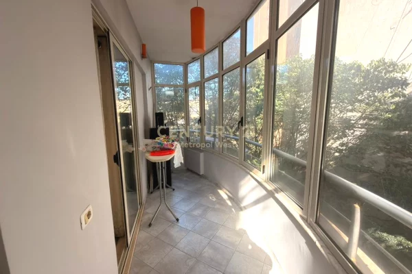 Shtepi ne shitje Apartament ne Tirane, 3+1, Mobilimi E mobiluar, Pagesa 315,000  Euro.