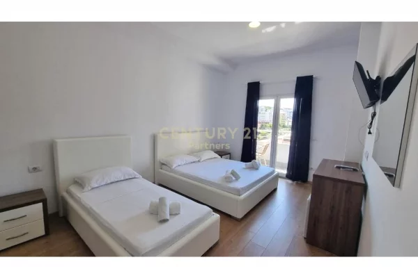 Ambient biznesi me qera 5+1 ne Durres - 13,196 Euro