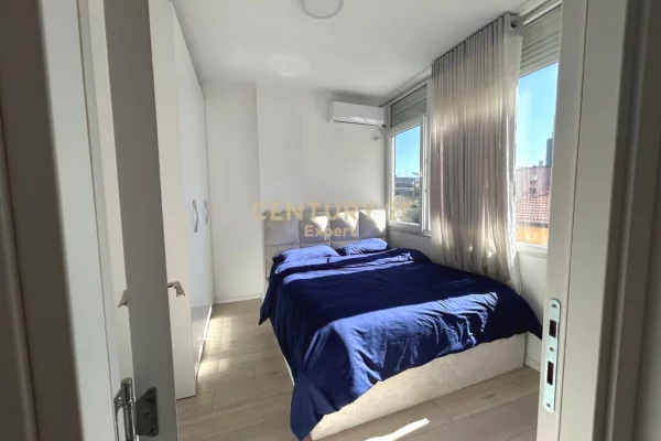 Shtepi me qera Apartament ne Tirane, 2+1, Mobilimi E mobiluar, Pagesa 650  Euro.