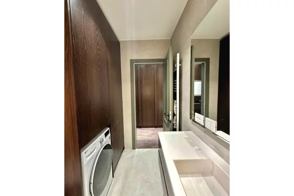 Shtepi ne shitje Apartament ne Tirane, 1+1, Mobilimi E mobiluar, Pagesa 167,000  Euro.