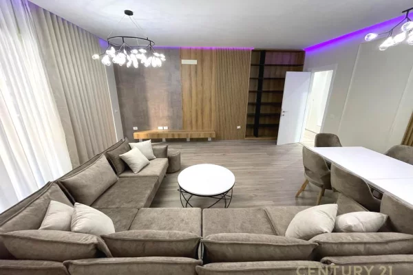 Shtepi me qera 2+1 ne Tirane - 1,500 Euro