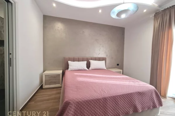 Shtepi me qera Apartament ne Tirane, 2+1, Mobilimi E mobiluar, Pagesa 1,600  Euro.