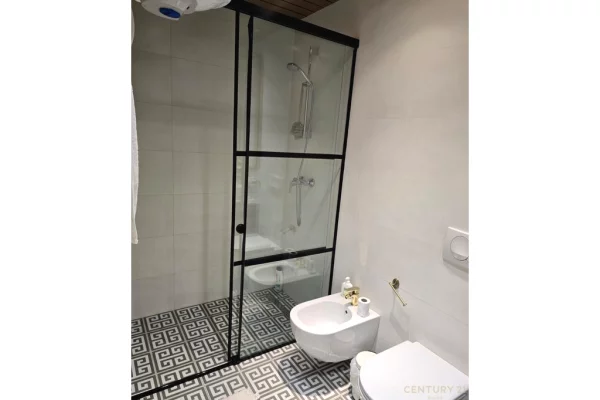 Shtepi me qera Apartament ne Tirane, 2+1, Mobilimi E mobiluar, Pagesa 750  Euro.