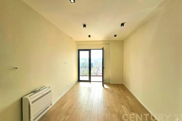 ZYRE PER QIRA NE TIRANA GARDEN BUILDING -KATI 19