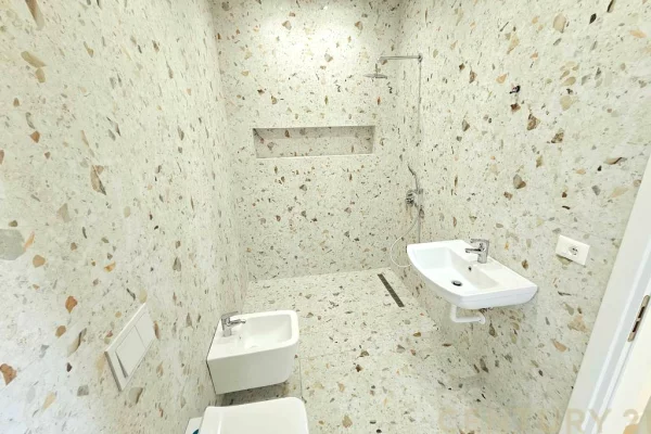 ZYRE PER QIRA NE TIRANA GARDEN BUILDING -KATI 19