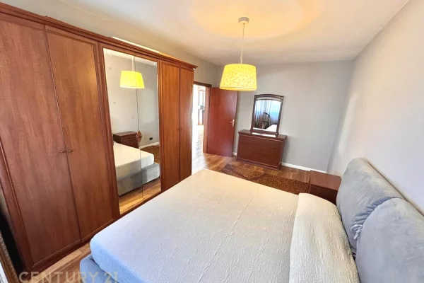 Shtepi me qera Apartament ne Tirane, 2+1, Mobilimi E mobiluar, Pagesa 1,500  Euro.