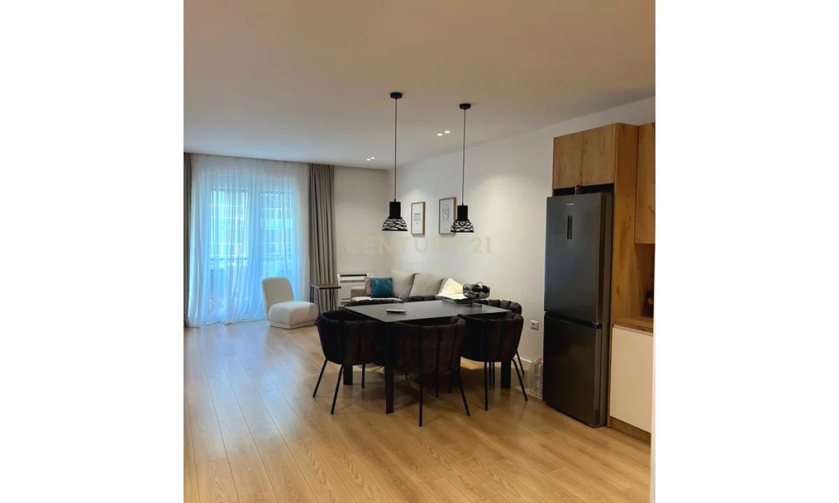 Shtepi me qera Apartament ne Tirane, 2+1, Mobilimi E mobiluar, Pagesa 800  Euro.