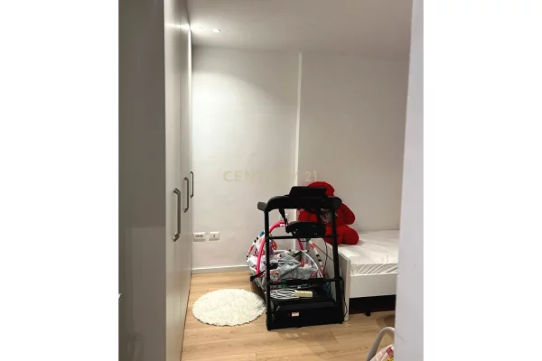 Shtepi me qera Apartament ne Tirane, 2+1, Mobilimi E mobiluar, Pagesa 800  Euro.