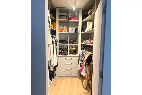 Shtepi me qera Apartament ne Tirane, 2+1, Mobilimi E mobiluar, Pagesa 800  Euro.