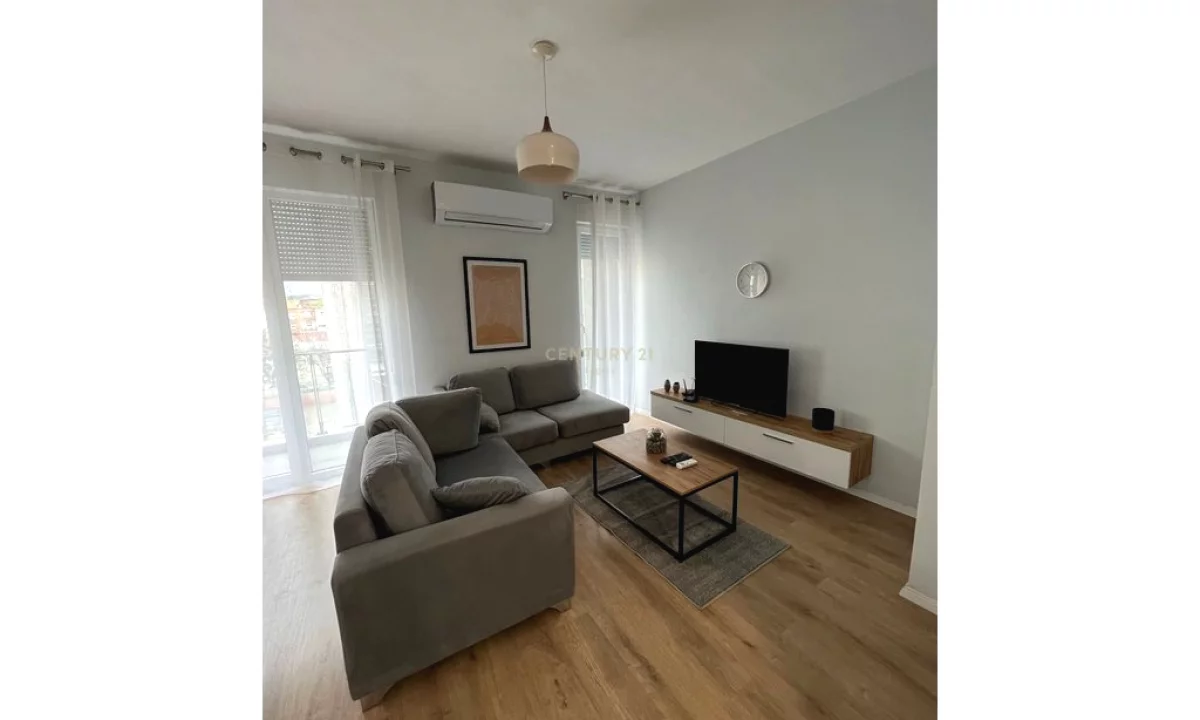 Shtepi me qera Apartament ne Tirane, 2+1, Mobilimi E mobiluar, Pagesa 750  Euro.