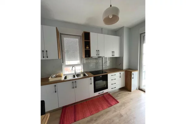 Shtepi me qera Apartament ne Tirane, 2+1, Mobilimi E mobiluar, Pagesa 750  Euro.