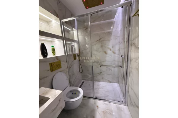 Studio me qira - 21 Dhjetori