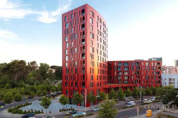 Ambient biznesi ne shitje 4+1 ne Tirane - 100,000 Euro