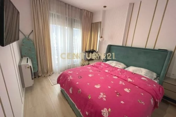 Shtepi me qera Apartament ne Tirane, 1+1, Mobilimi E mobiluar, Pagesa 900  Euro.