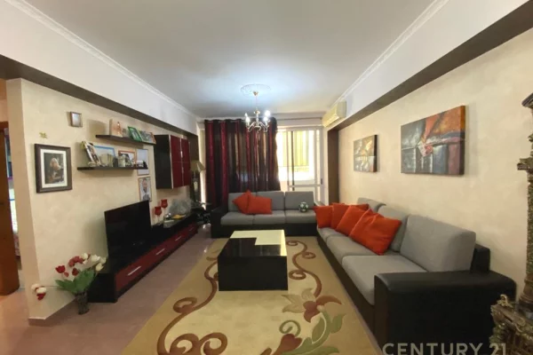 Shtepi ne shitje 2+1 ne Tirane - 290,000 Euro