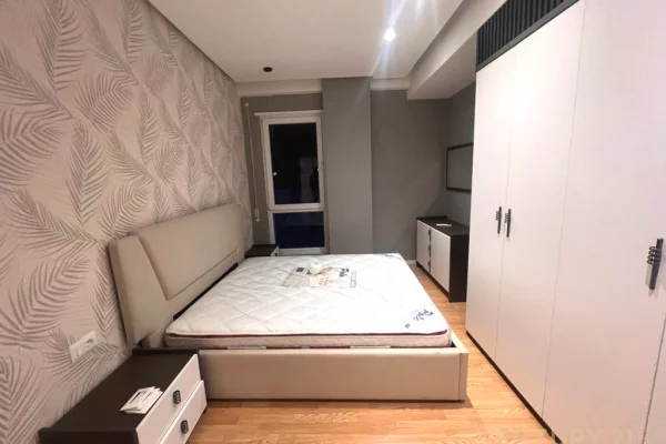 Shtepi me qera 2+1 ne Tirane - 1,200 Euro