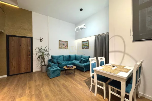 Shtepi me qera 2+1 ne Tirane - 700 Euro