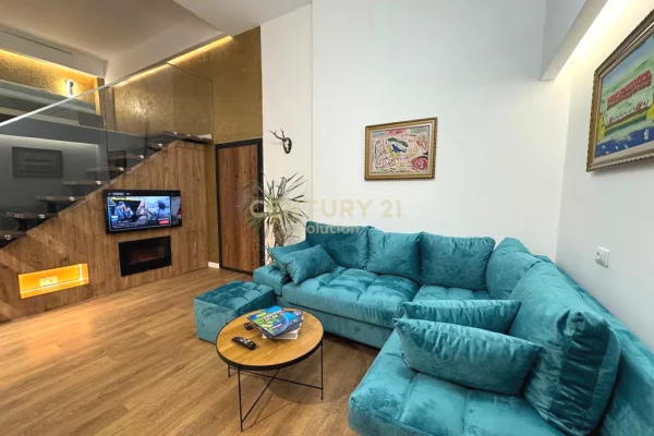 Shtepi me qera 2+1 ne Tirane - 700 Euro