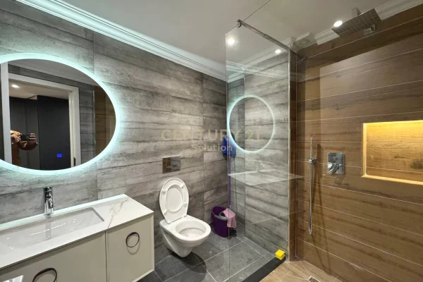 Shtepi me qera Duplex(shtepi me 2 kate) ne Tirane, 2+1, Mobilimi E mobiluar, Pagesa 700  Euro.