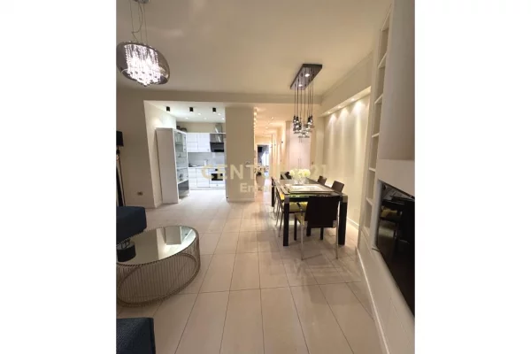 Shtepi me qera 3+1 ne Tirane - 1,500 Euro