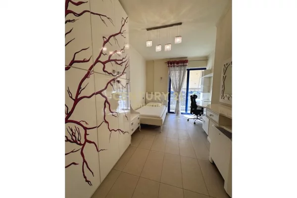 Shtepi me qera Apartament ne Tirane, 3+1, Mobilimi E mobiluar, Pagesa 1,500  Euro.