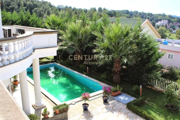 Shtepi ne shitje Apartament ne Tirane, 4+1, Mobilimi E mobiluar, Pagesa 800,000  Euro.