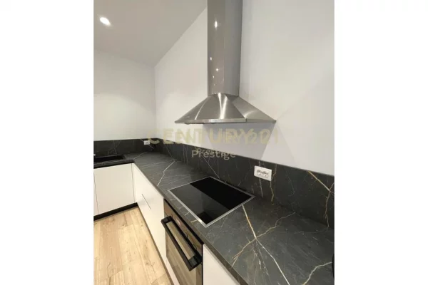 Shtepi me qera Apartament ne Tirane, 2+1, Mobilimi E mobiluar, Pagesa 1,500  Euro.