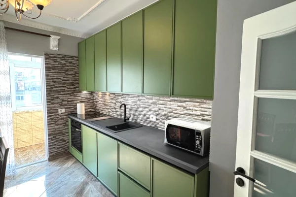 Shtepi me qera Apartament ne Tirane, 2+1, Mobilimi E mobiluar, Pagesa 850  Euro.