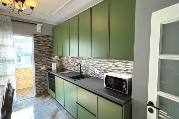 Shtepi me qera Apartament ne Tirane, 2+1, Mobilimi E mobiluar, Pagesa 850  Euro.