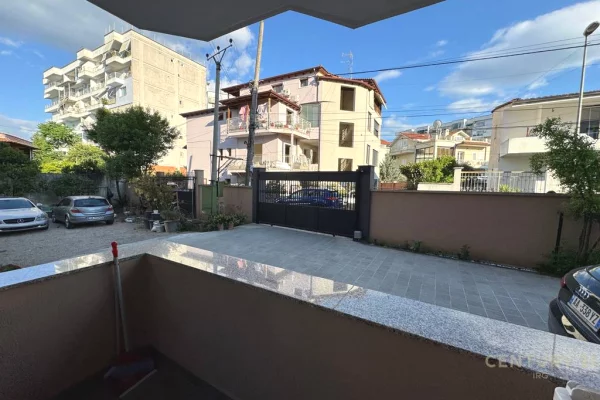 Shtepi me qera Apartament ne Tirane, 2+1, Mobilimi E mobiluar, Pagesa 700  Euro.