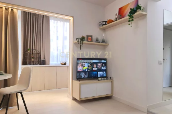 Shtepi ne shitje Apartament ne Tirane, Garsoniere, Mobilimi E mobiluar, Pagesa 108,000  Euro.